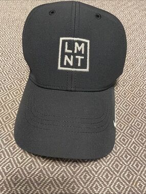 NWOT Nike Dry-fit black LMNT hat